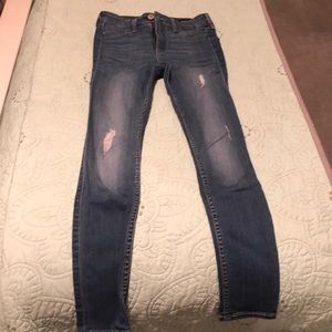 Hollister high waisted ripped jeans 0S jeggings